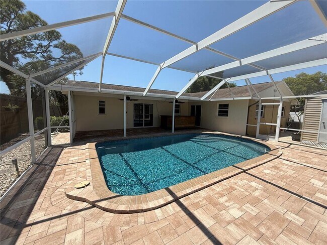 Building Photo - 2729 Nodosa Dr