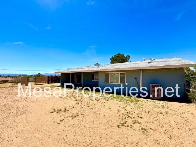 Building Photo - 15090 Acoma Rd