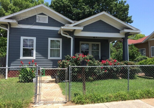 Building Photo - 1205 Chamberlain Ave