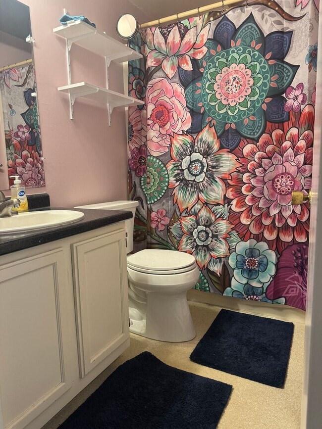 Building Photo - 3 Bedroom Condo in Hanover