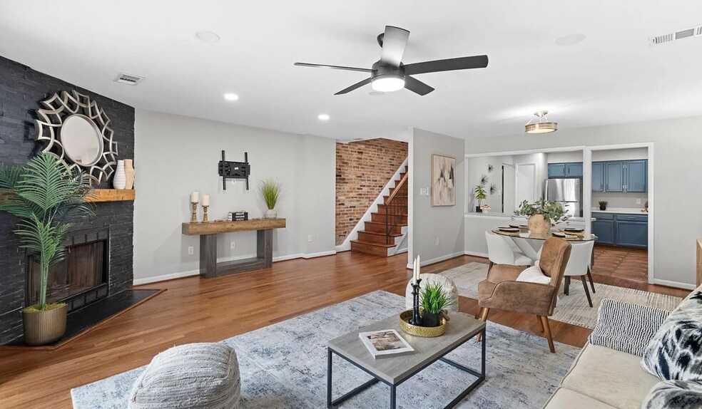 living room to upstairs - 3881 Steppes Ct