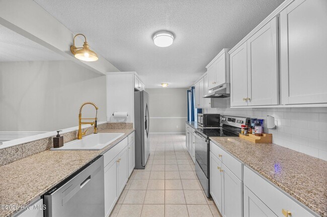 Building Photo - 429 Crow's Nest Ln