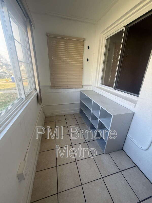 Building Photo - 602 Dale Ave