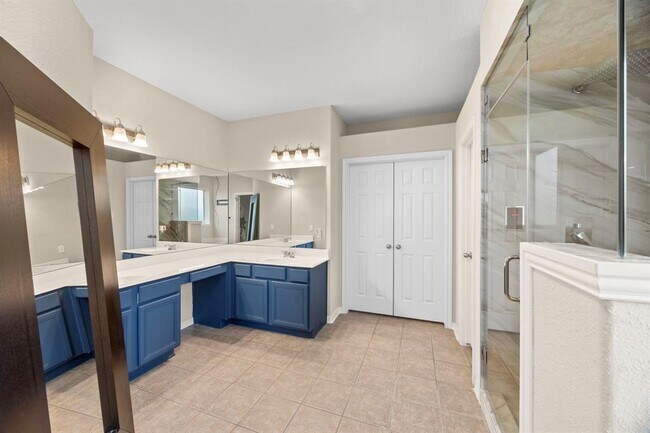 Building Photo - 9603 Whittington Park Ln