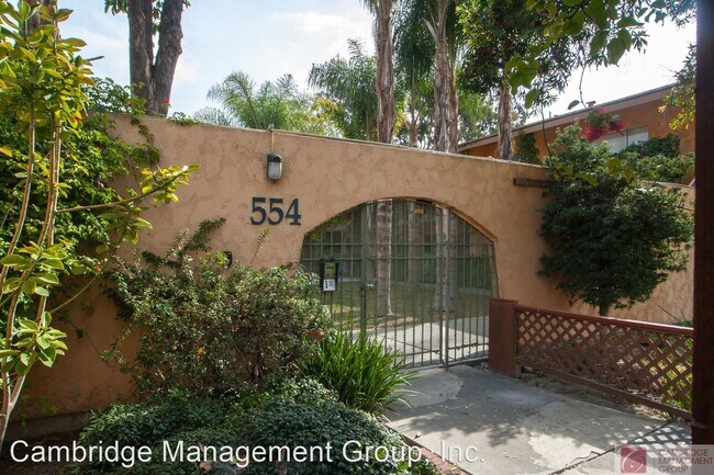 Building Photo - 554 Greenbrier Dr