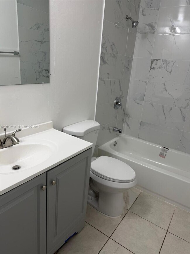 Building Photo - 3255 Coral Ridge Dr