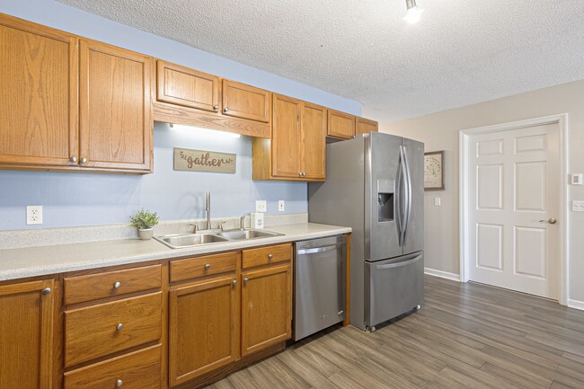 Building Photo - 228 Dalton Pl Wy