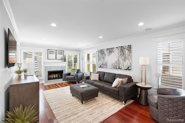 Building Photo - 691 Wallace St