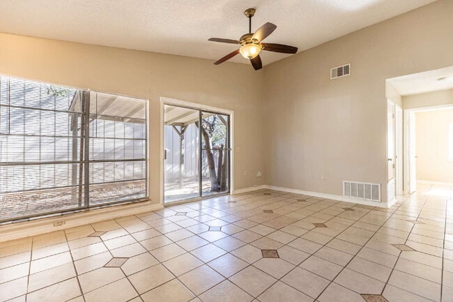 Building Photo - 9614 South Bend