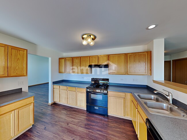Building Photo - 20501 Kingsbrook Drive