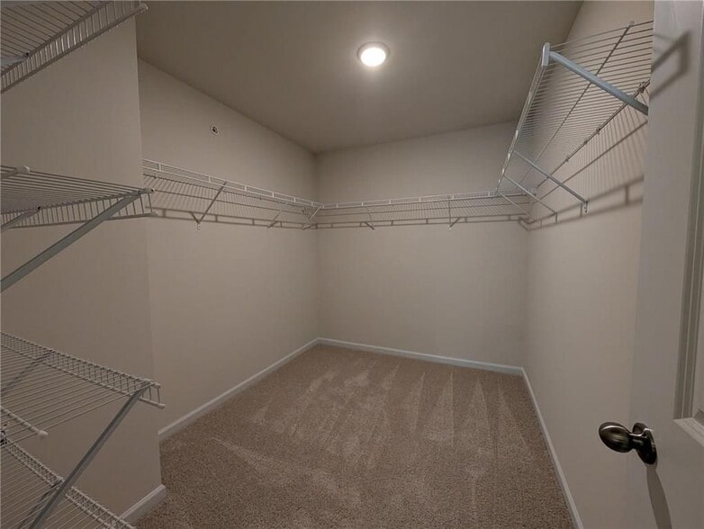 Building Photo - 1354 Willow Brk Cir