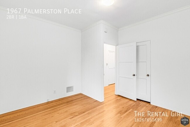 Building Photo - 1967 Palmerston Pl