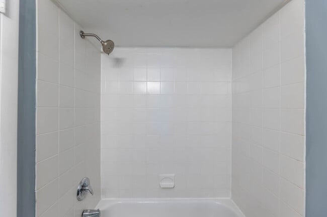 Building Photo - 7718 S Jeffery Blvd