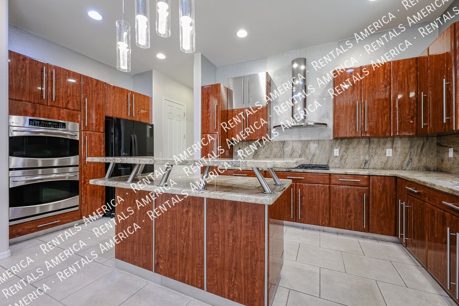 Building Photo - 6290 W Admiral Way