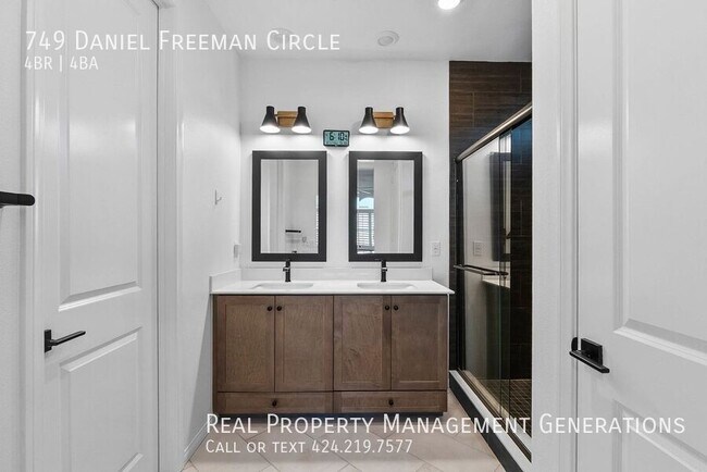 Building Photo - 749 Daniel Freeman Cir