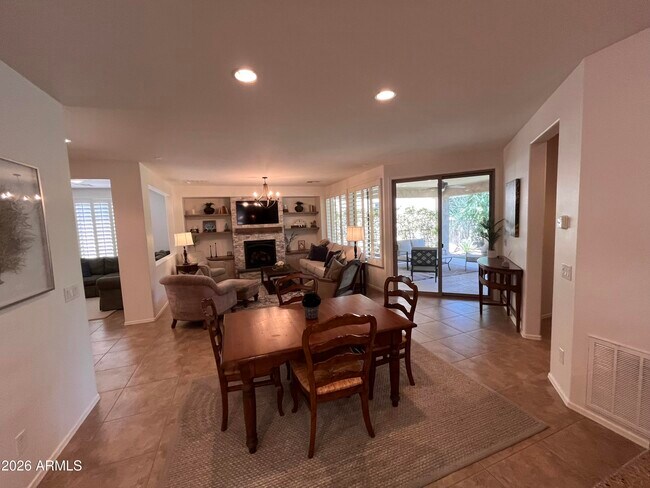 Building Photo - 4502 E Narrowleaf Dr