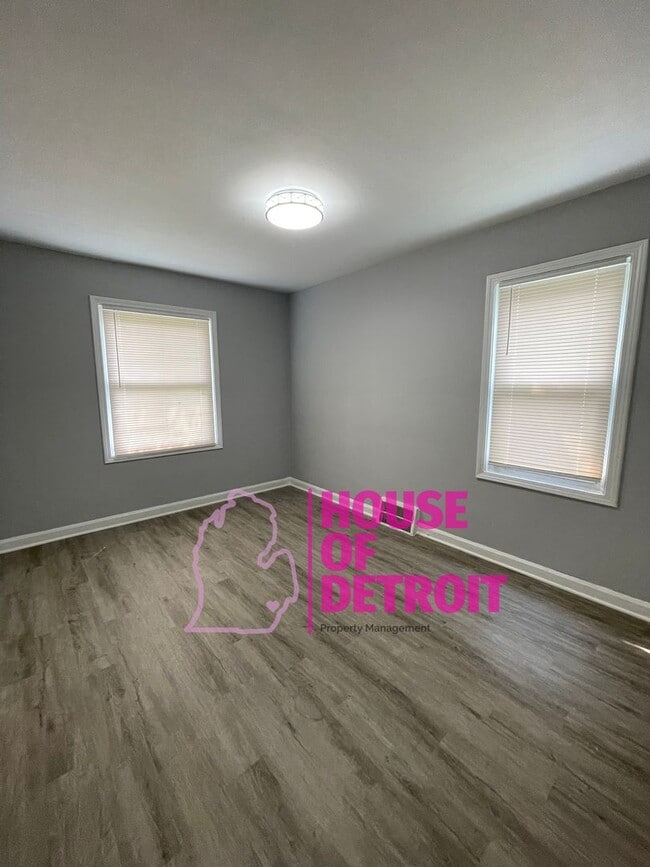 Building Photo - Beautiful 3 Bedroom Single Family ~Summer ...