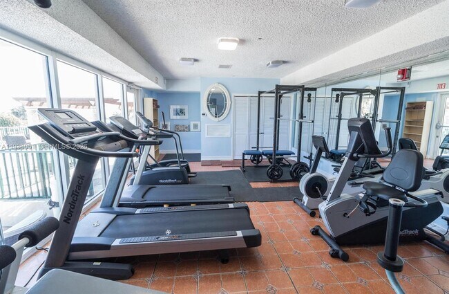 Building Photo - 9195 Collins Ave