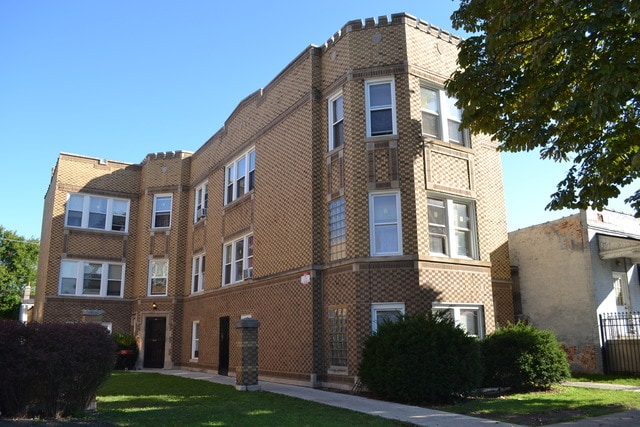 Primary Photo - 4336 W Walton St