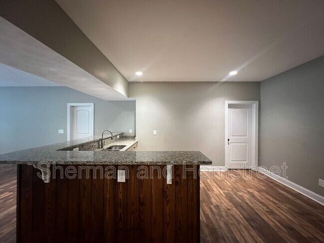 Building Photo - 4239 Windslow Dr