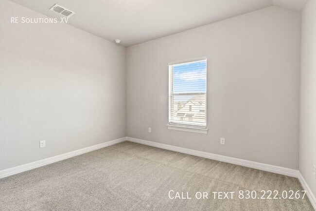 Building Photo - 29003 Throssel Ln