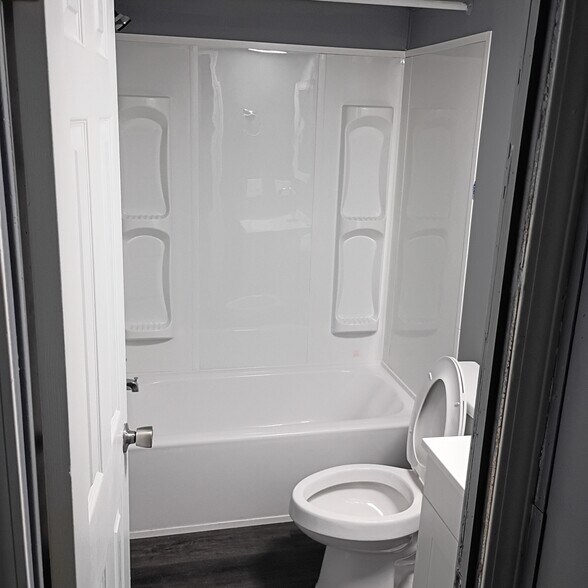 Building Photo - 115 Turkey Creek Rd