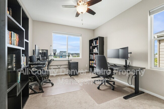Building Photo - 4827 Mt Shavano St