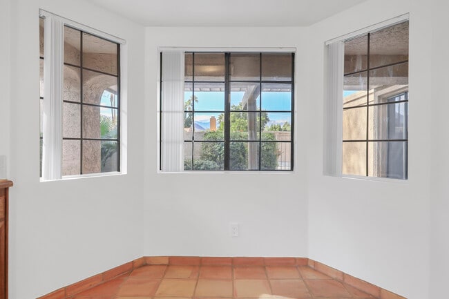 Building Photo - 44049 Elba Ct