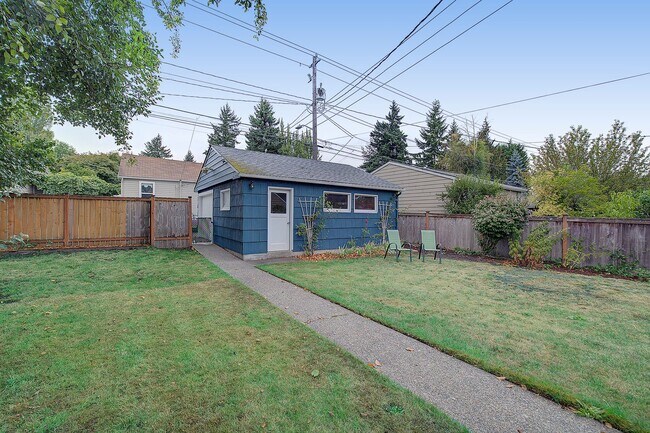 Building Photo - 3bd/1.5ba Seattle House