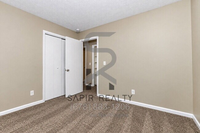 Building Photo - 1002 Darvin Ln