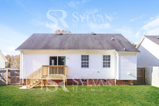 Building Photo - Bring more life and value to this charming home!