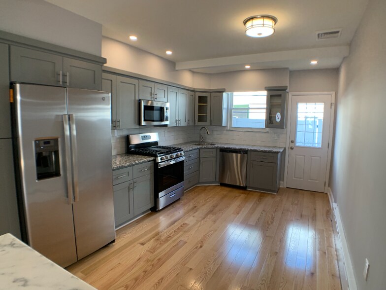 Building Photo - 1905 Fitzgerald St