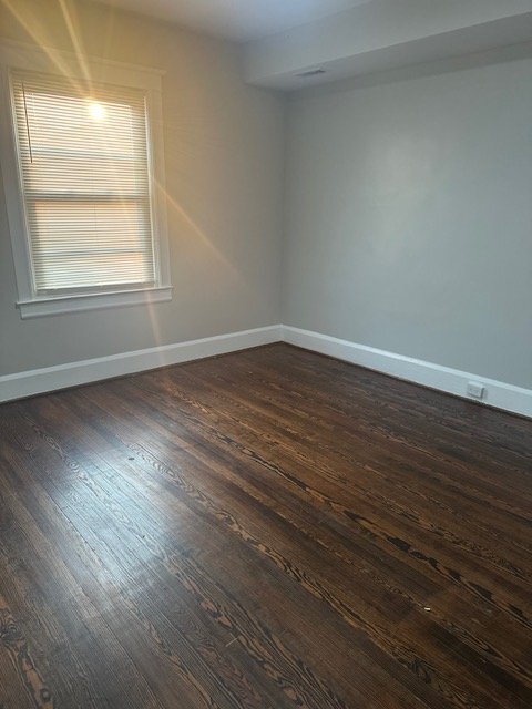 Building Photo - 2707 Roslyn Ave