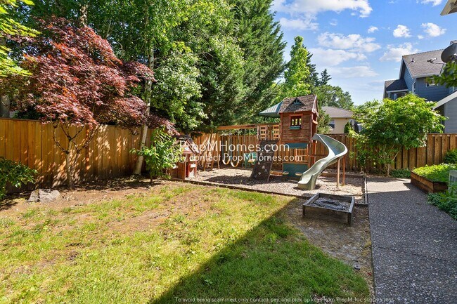Building Photo - Spacious 5-Bedroom Oasis in the Heart of Five Oaks!