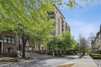 Building Photo - 711 Cosmopolitan Dr NE