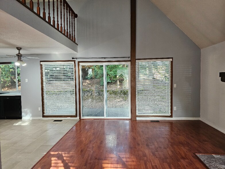 Building Photo - 22222 SW Mandan Dr