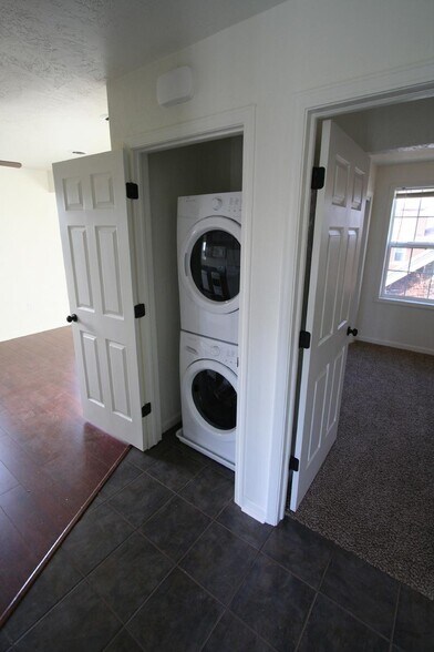 Building Photo - 331 Concord Ave