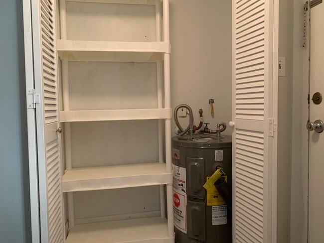 Building Photo - 9370 SW 8th St