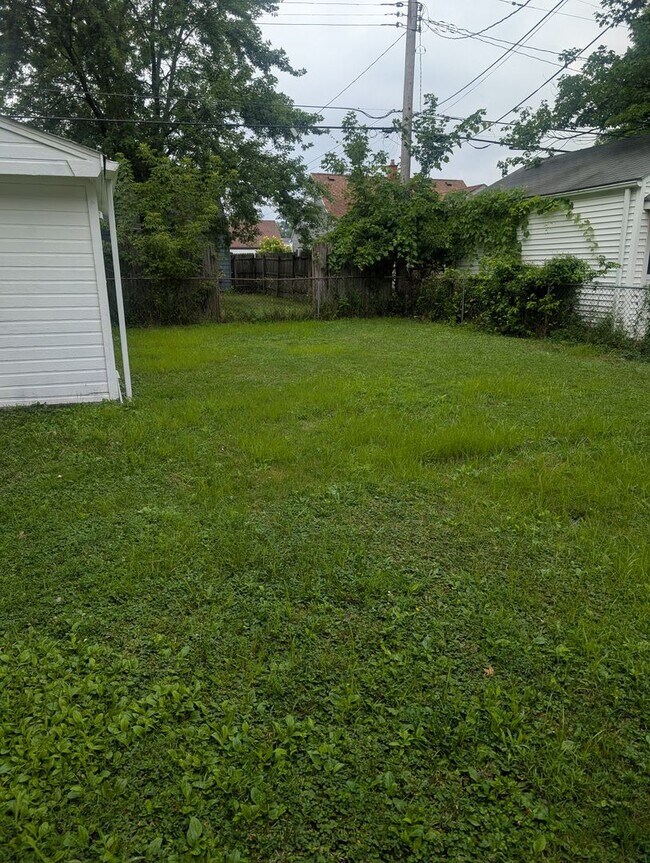 Building Photo - Charming 4 beds 1 bath in Euclid!