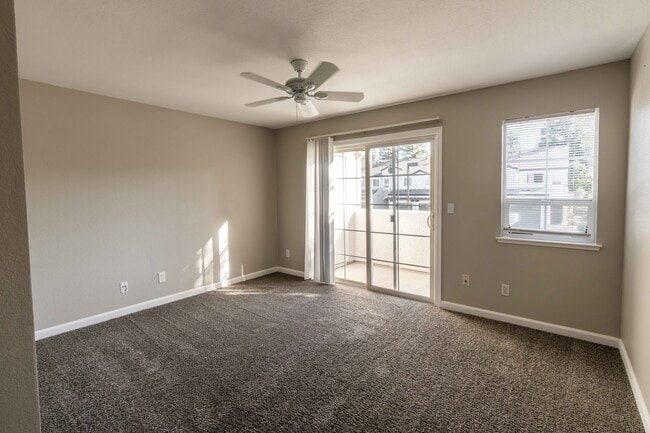 Building Photo - 3739 Black Eagle Dr