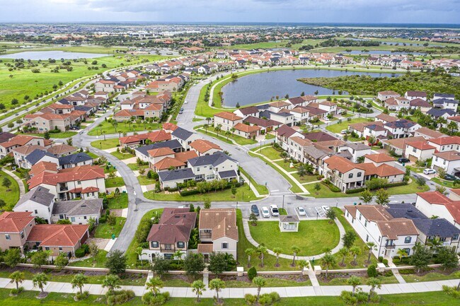 Building Photo - 3 BIG BEDROOMS, 3 FULL BATH MODERN HOME FOR RENT IN ARRIVAS VILLAGE!