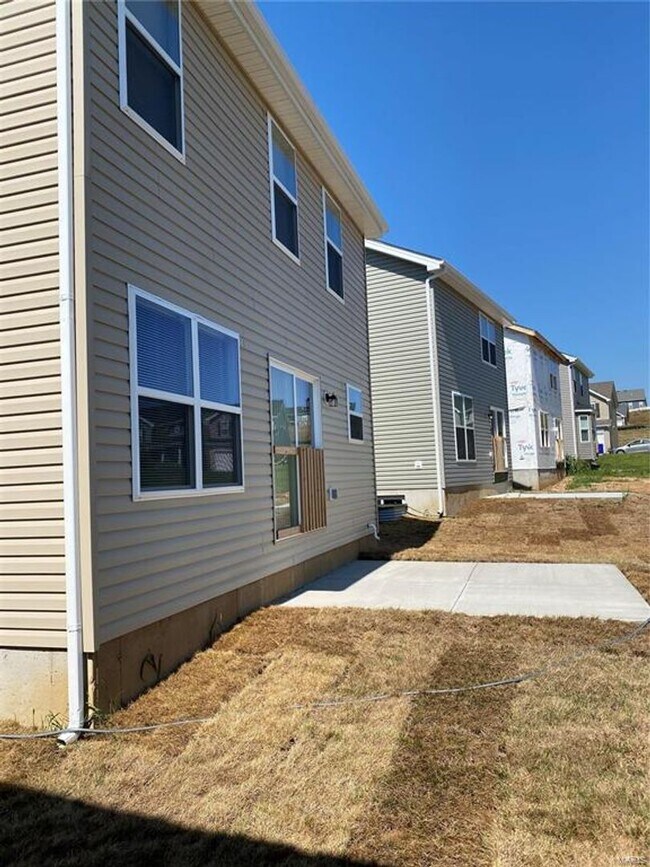 Building Photo - 612 Summer Breeze Ln