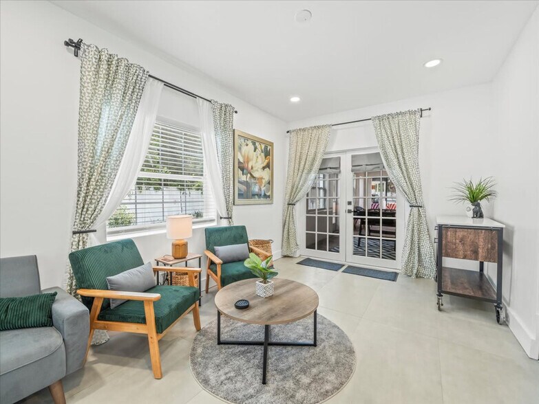 Building Photo - 3811 River Grove Ct