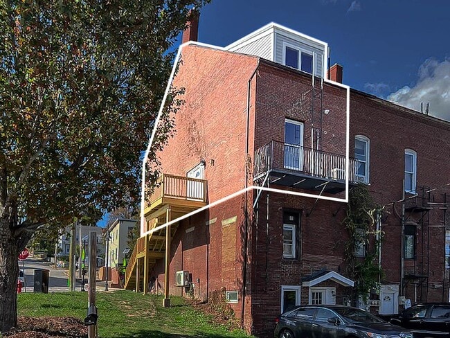 Building Photo - 90 High St