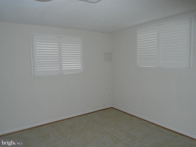 Building Photo - 10205 Tanager Ln