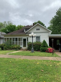 Building Photo - Charming 3 Bed, 2 Bath Jonesboro Rental with 1860 Sq Ft - Don't Miss Out!