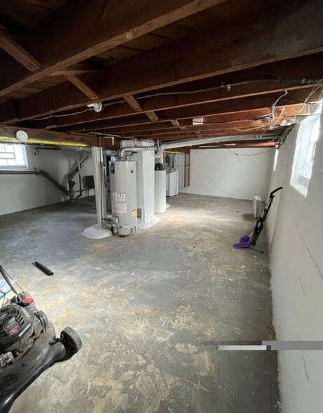 Building Photo - 3541 S 92nd St