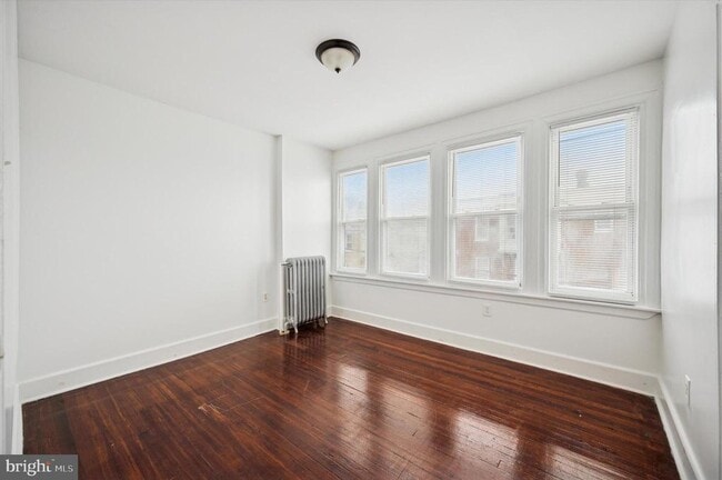 Building Photo - 401 W Fisher Ave