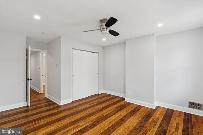 Building Photo - 3804 Fairmount Ave
