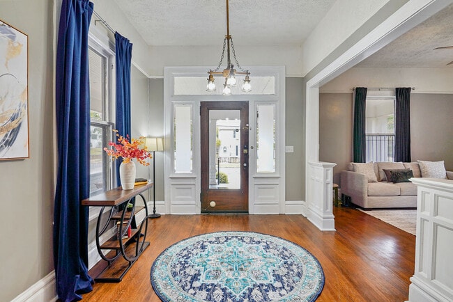 Building Photo - 1402 17th St S